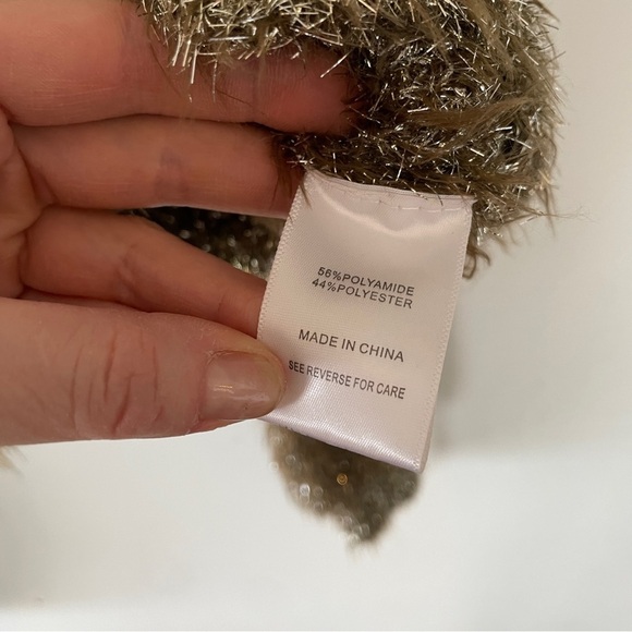 Citylux Collection Sparkly Gold Tinsel Pullover Sweater - Picture 5 of 16